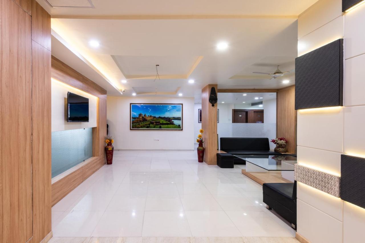 Hotel Drishti,Бхопал Экстерьер фото